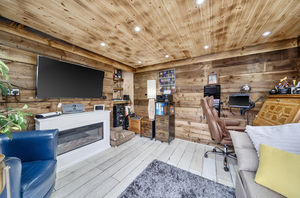 Photo 7- click for photo gallery